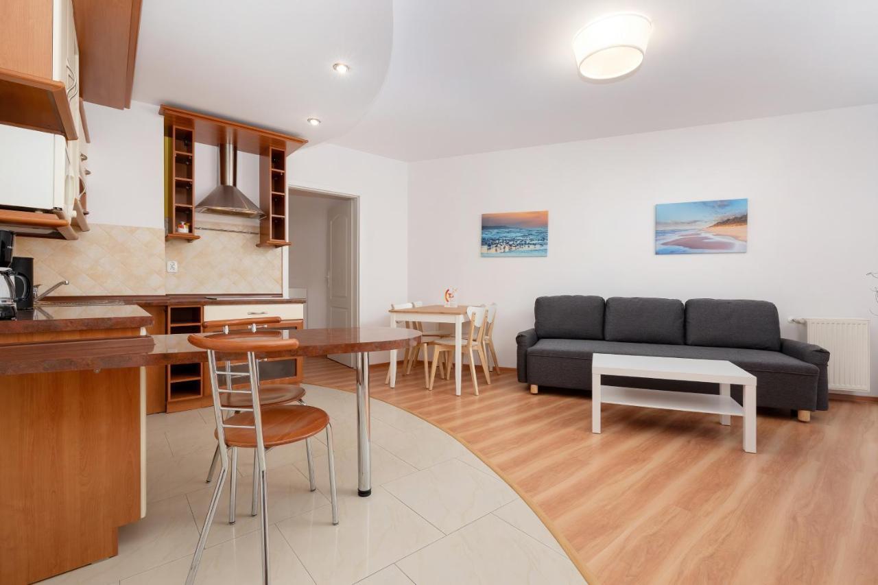 Port Kolobrzeg Str Towarowa By Jantar Apartamenty Kołobrzeg Buitenkant foto